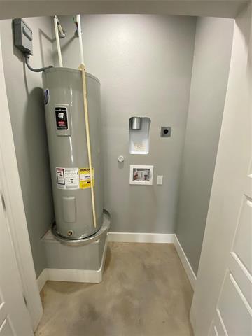 Building Photo - 1004 W Hanna St