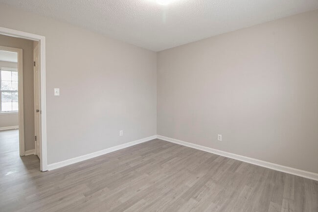 Building Photo - 408 Beasley Dr