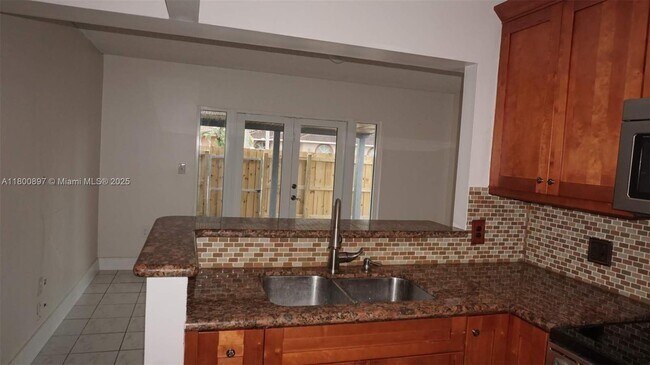 Building Photo - 4909 SW 144th Ct