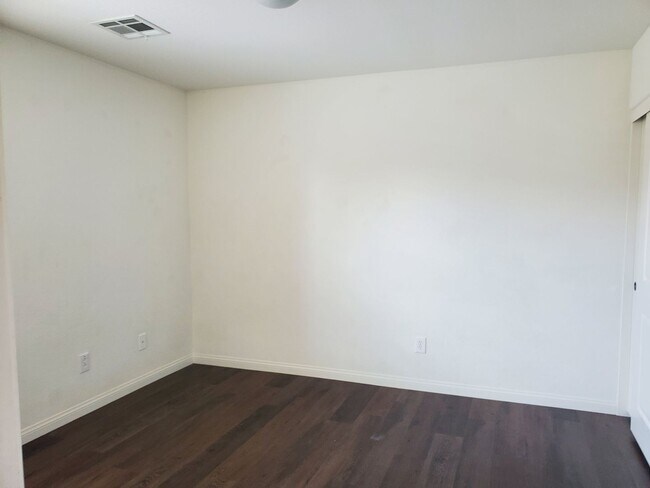 Building Photo - A Fabulous 3 Bedroom, 2 Bathroom  HOME IN ...