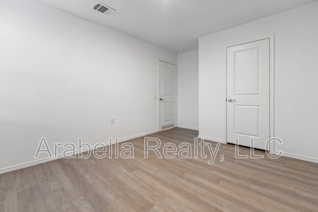 Building Photo - 12006 Still Pass