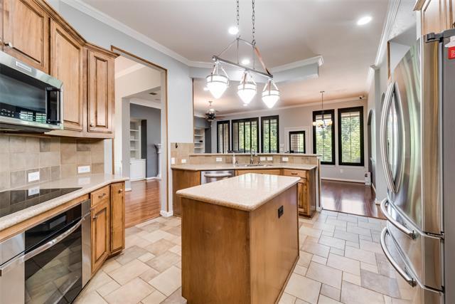 Building Photo - 2435 Waterside Dr