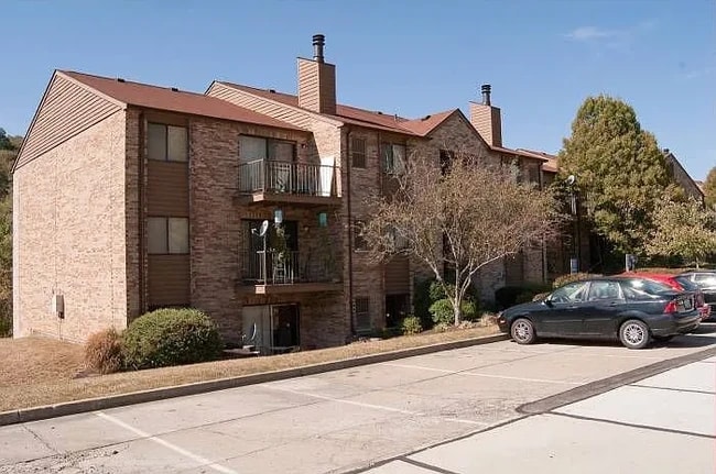 Building Photo - 22 Woodland Hills Dr
