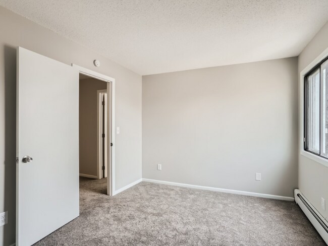 Building Photo - 7236 72nd Ln N