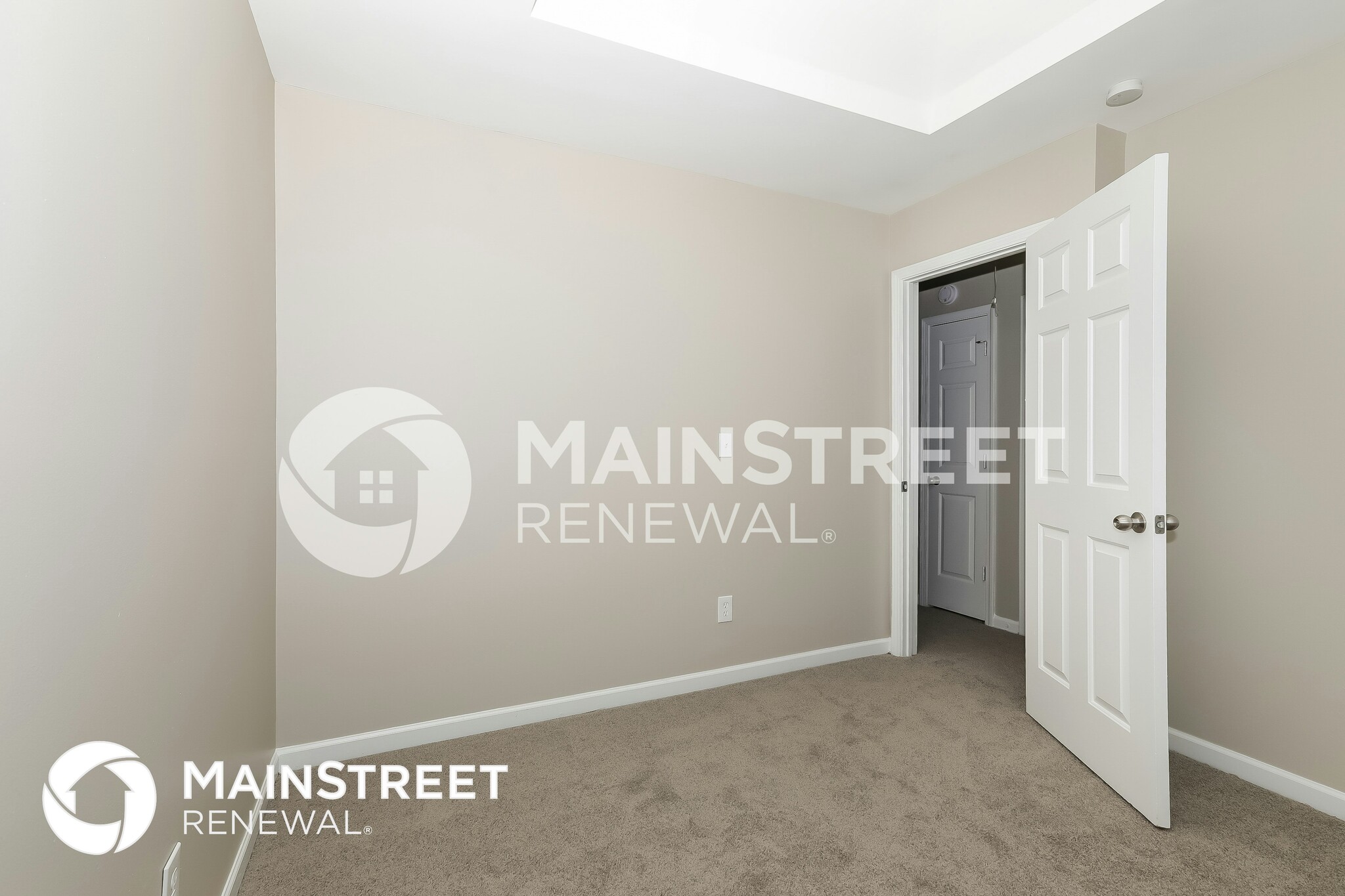 Building Photo - 4830 Tangerine Cir