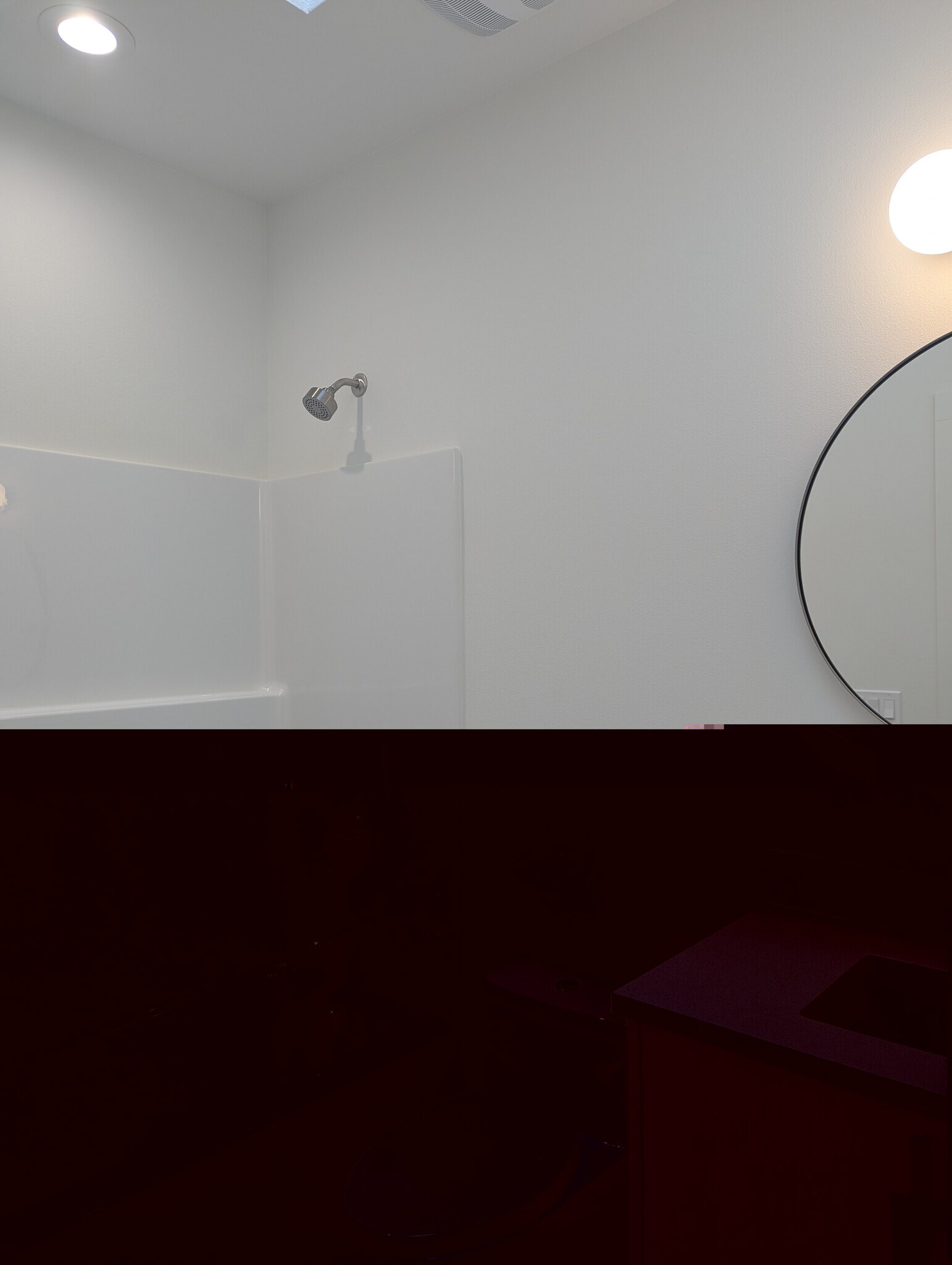 Building Photo - 5041 SE King Rd