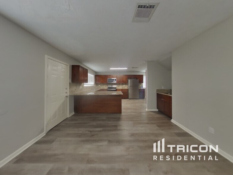 Building Photo - 4311 Chestergate Dr