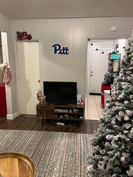 Building Photo - 3209 Ward St