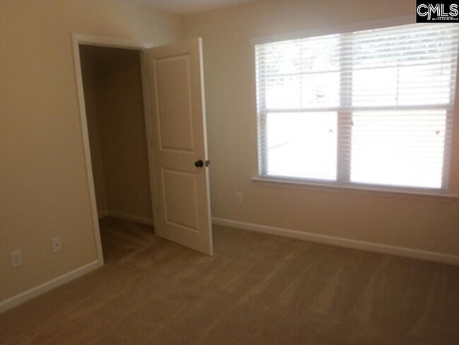 Building Photo - 297 Massey Cir