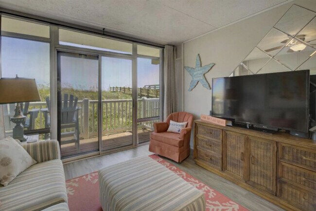 Building Photo - 122 Camrose Wy