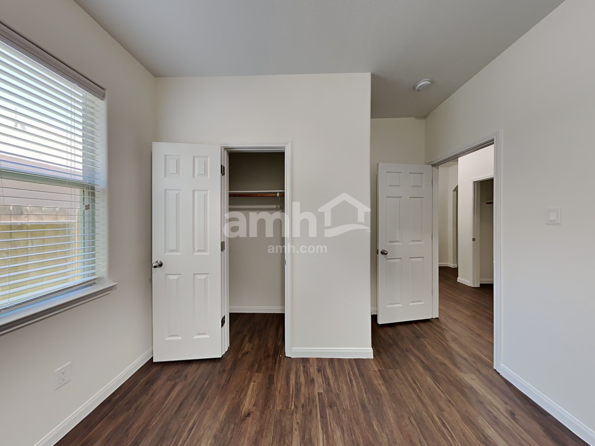 Building Photo - 2037 Vanamen Ct