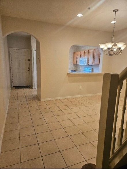 Building Photo - 13050 Tigers Eye Dr