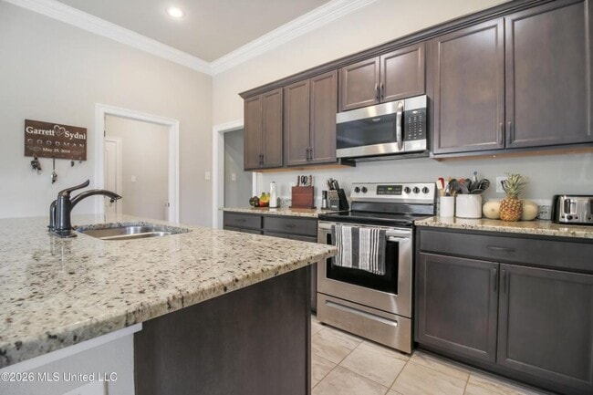 Building Photo - 3700 Victor Ln