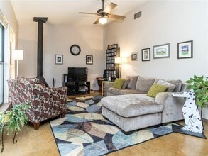 Building Photo - 704 Ramble Ln
