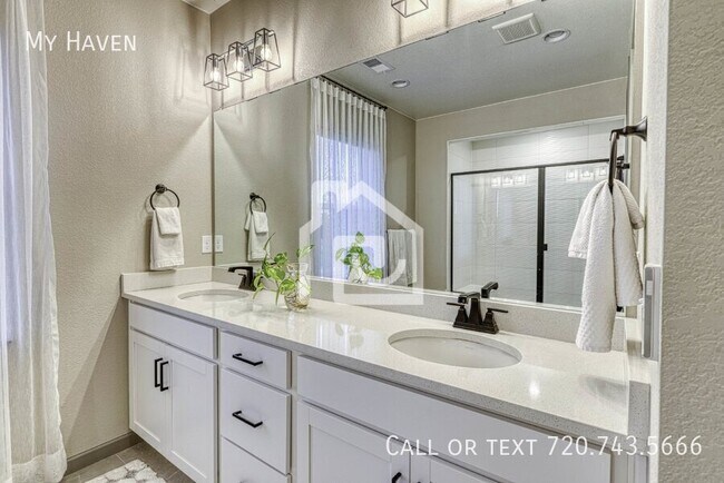 Building Photo - 17237 Parkside Dr N