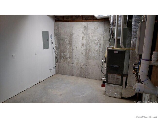 Building Photo - 1 Hamilton St