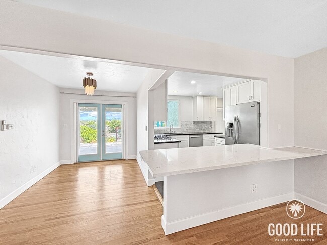 Building Photo - Unique 3BD/2BA Home in El Cerrito with Panoramic Views, Trex Deck & Large Yard