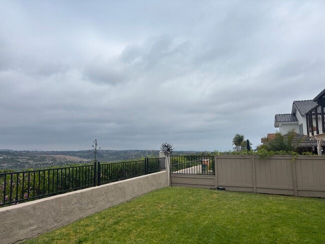 Building Photo - Stunning Carlsbad 4 Bedroom Home!