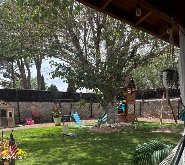 Building Photo - 8405 Whitus Dr