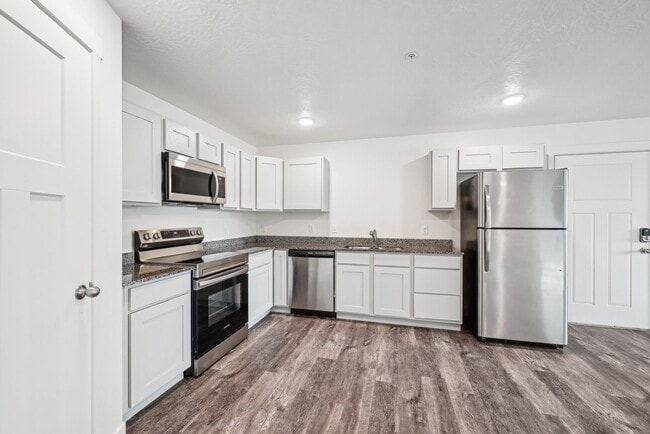 Building Photo - 1234 E 1500 S