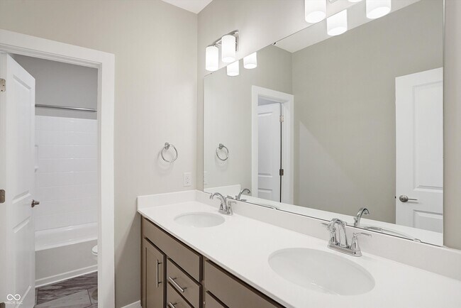 Building Photo - 502 Gilder Dr