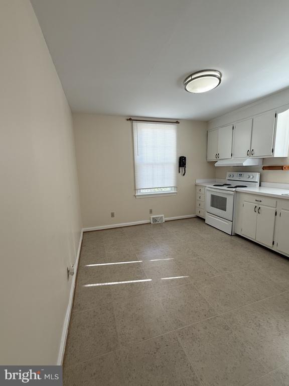 Building Photo - 12109 E Gate Ln