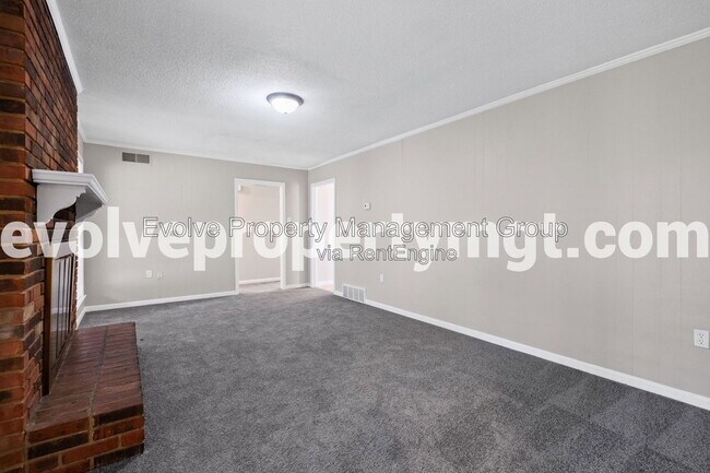 Building Photo - 5331 Pipers Gap Dr