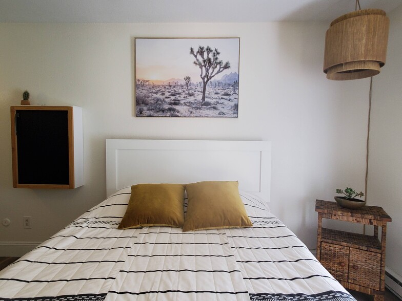 Building Photo - 13724 Ruette Le Parc