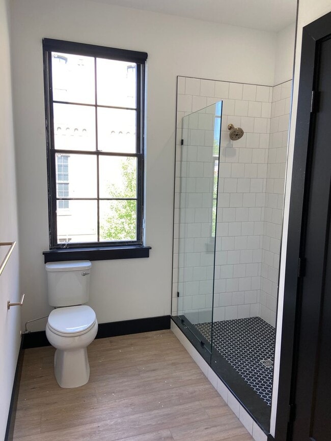 Building Photo - Beautiful two-bedroom apartment at Waterma...