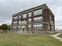 Building Photo - 731 E Crawford St