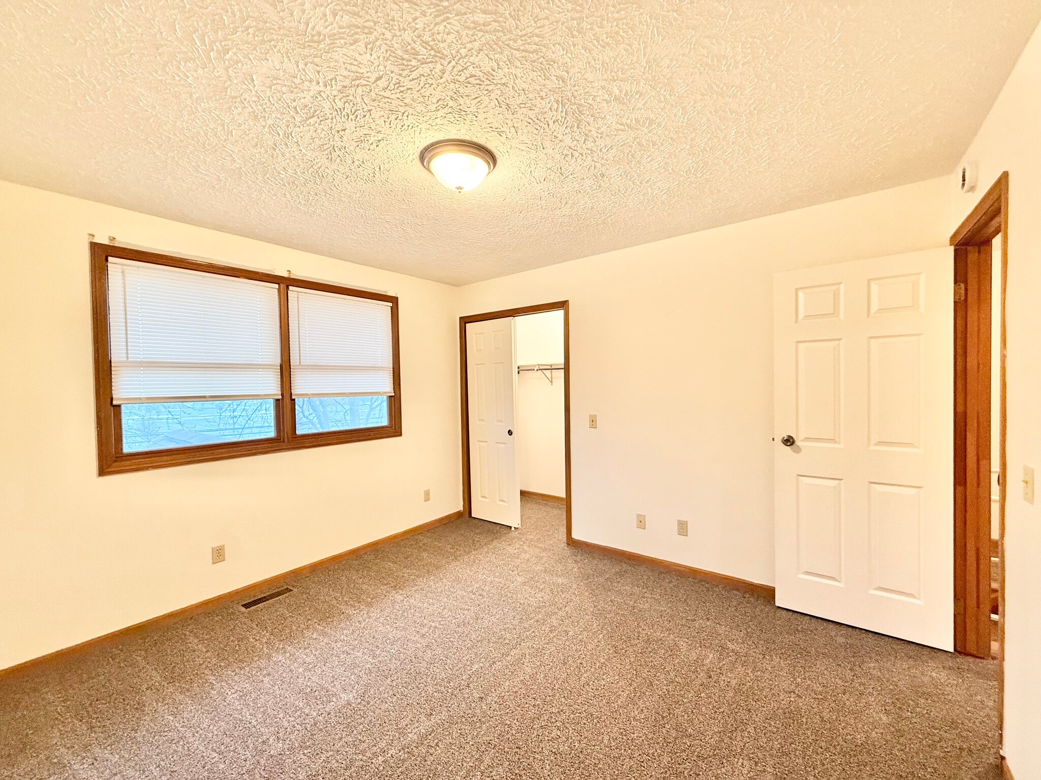 Building Photo - 5945 Frank Ave NW