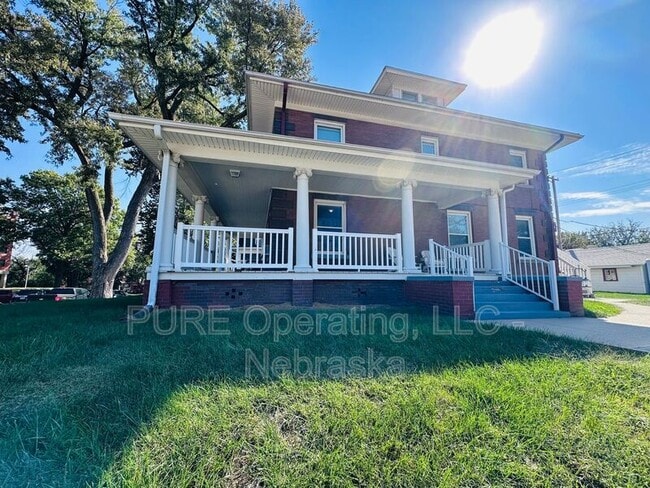 Building Photo - 4821 Underwood Ave