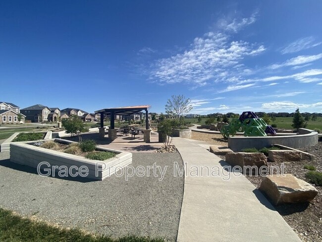 Building Photo - 389 Rodden Dr