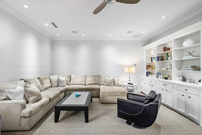 Building Photo - 1620 Lands End Rd