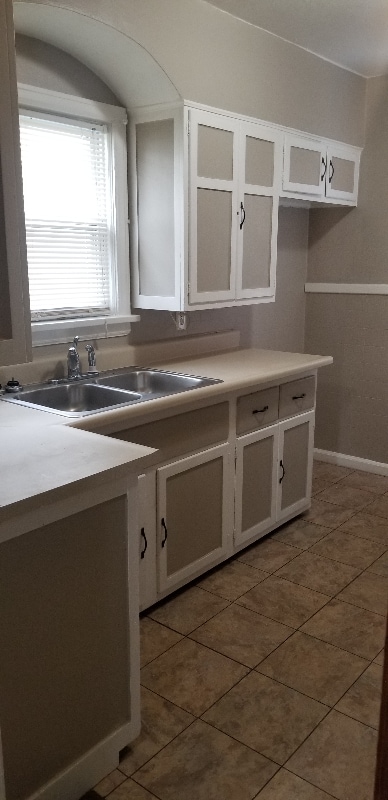 Building Photo - 25 Glencoe Ave