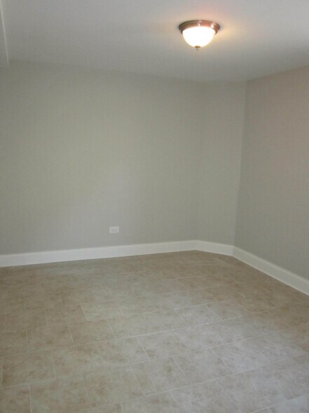 Building Photo - 2211 N Harlem Ave