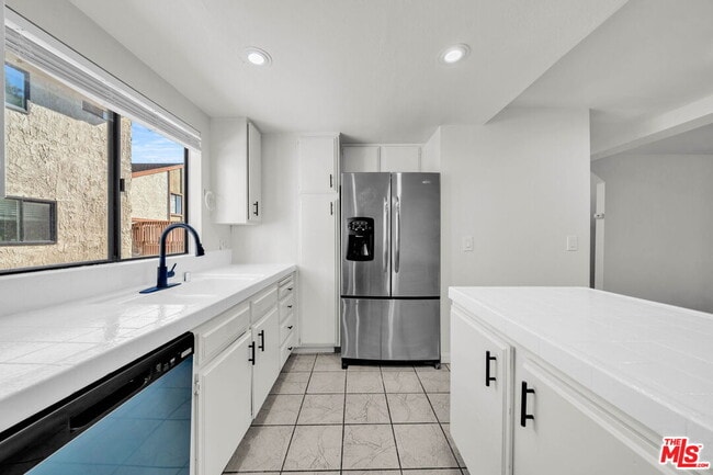 Building Photo - 2333 241st St