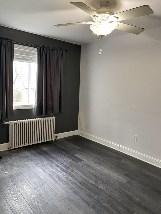 Building Photo - 1530 2nd St SW