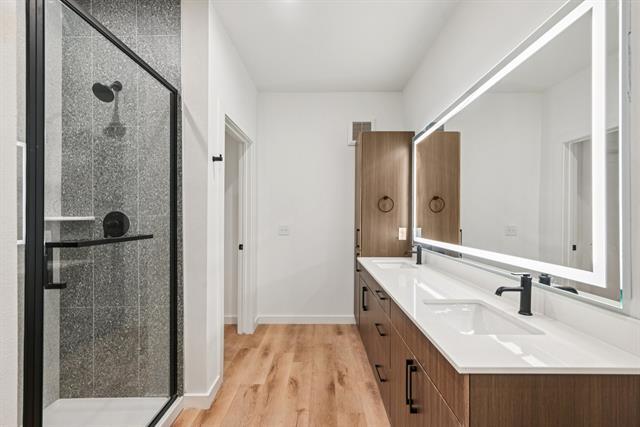 Building Photo - 2016 S Ervay St