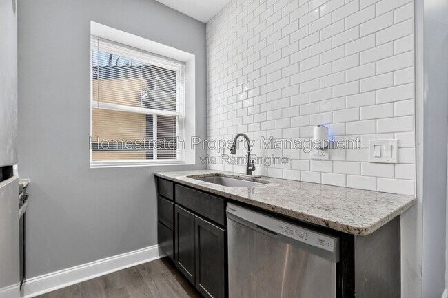Building Photo - 3706 Meramec St