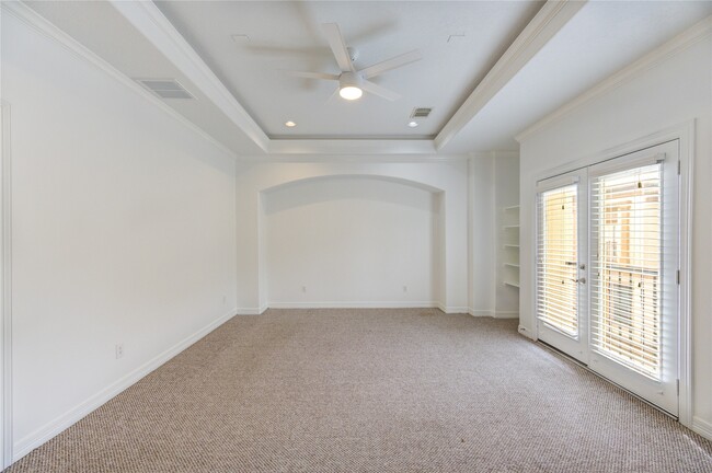 Building Photo - 5701 Kiam St