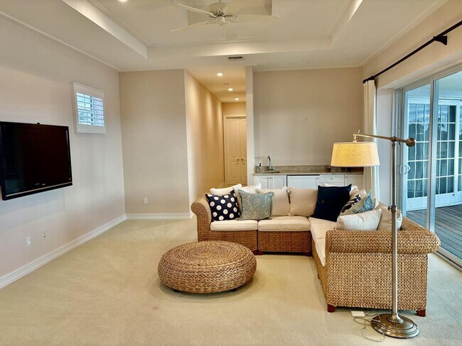 Building Photo - home