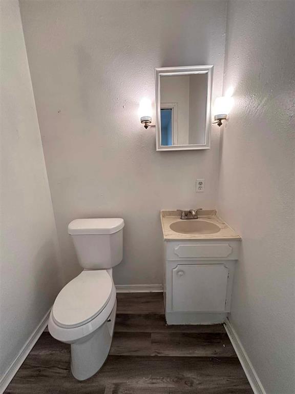 Building Photo - 208 Cherrywood Dr