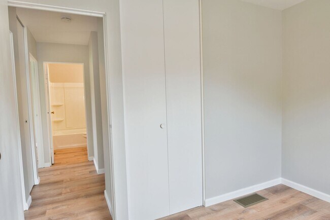 Building Photo - RENTAL AVAILABLE!