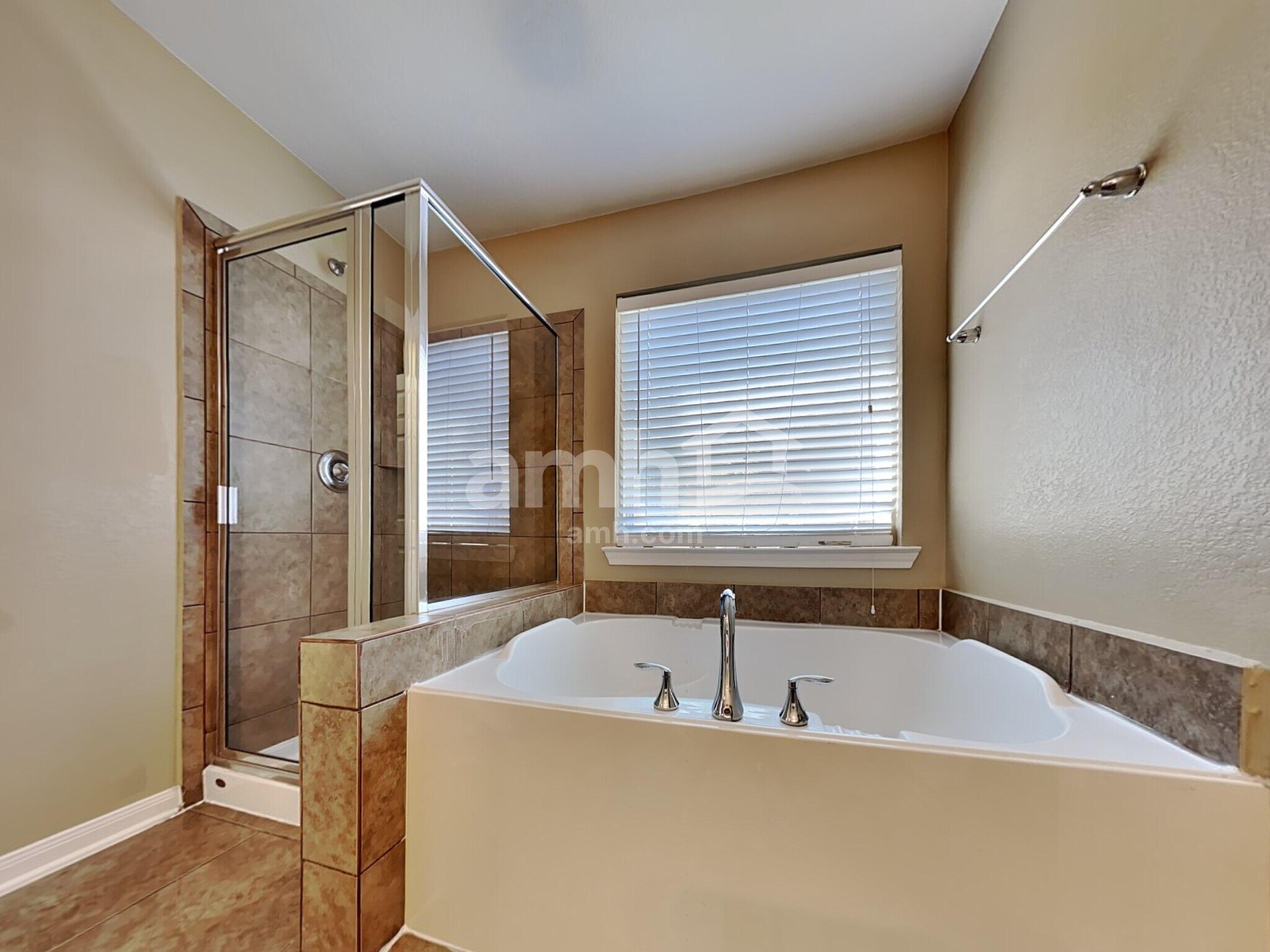 Building Photo - 5318 Rio Dr