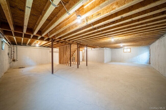 Building Photo - 60 Ramble Ln