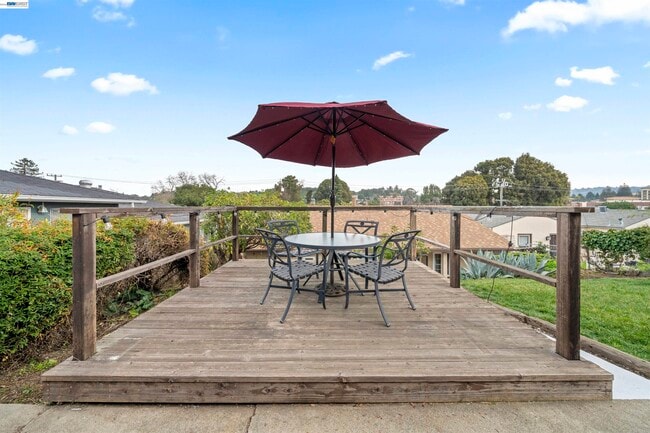 Building Photo - 22123 Main St