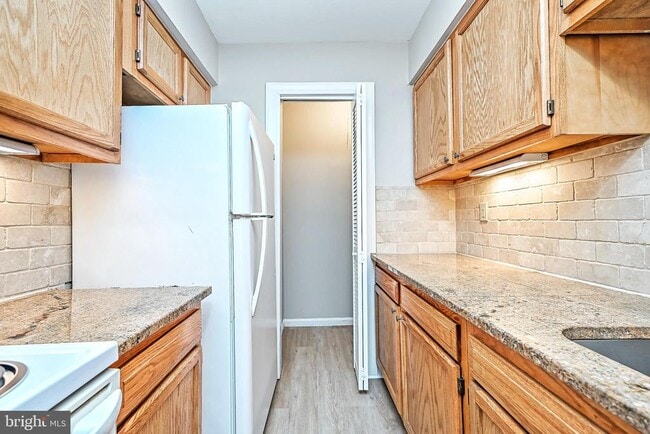 Building Photo - 5907 Noblestown Rd