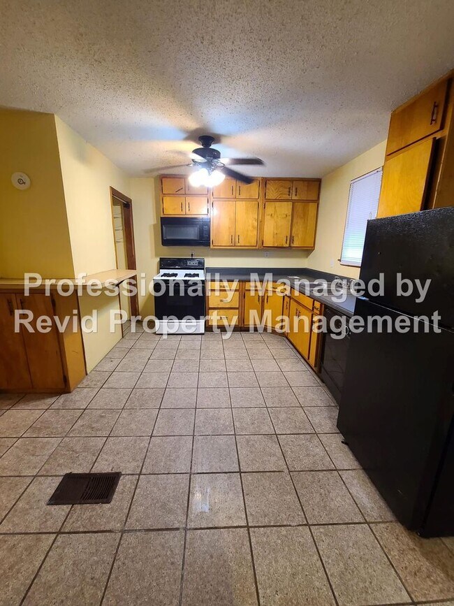 Building Photo - First Month Free on a 13-Month Lease