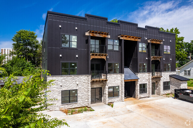 Building Photo - NEW APARTMENTS IN THE HEART OF DOWNTOWN